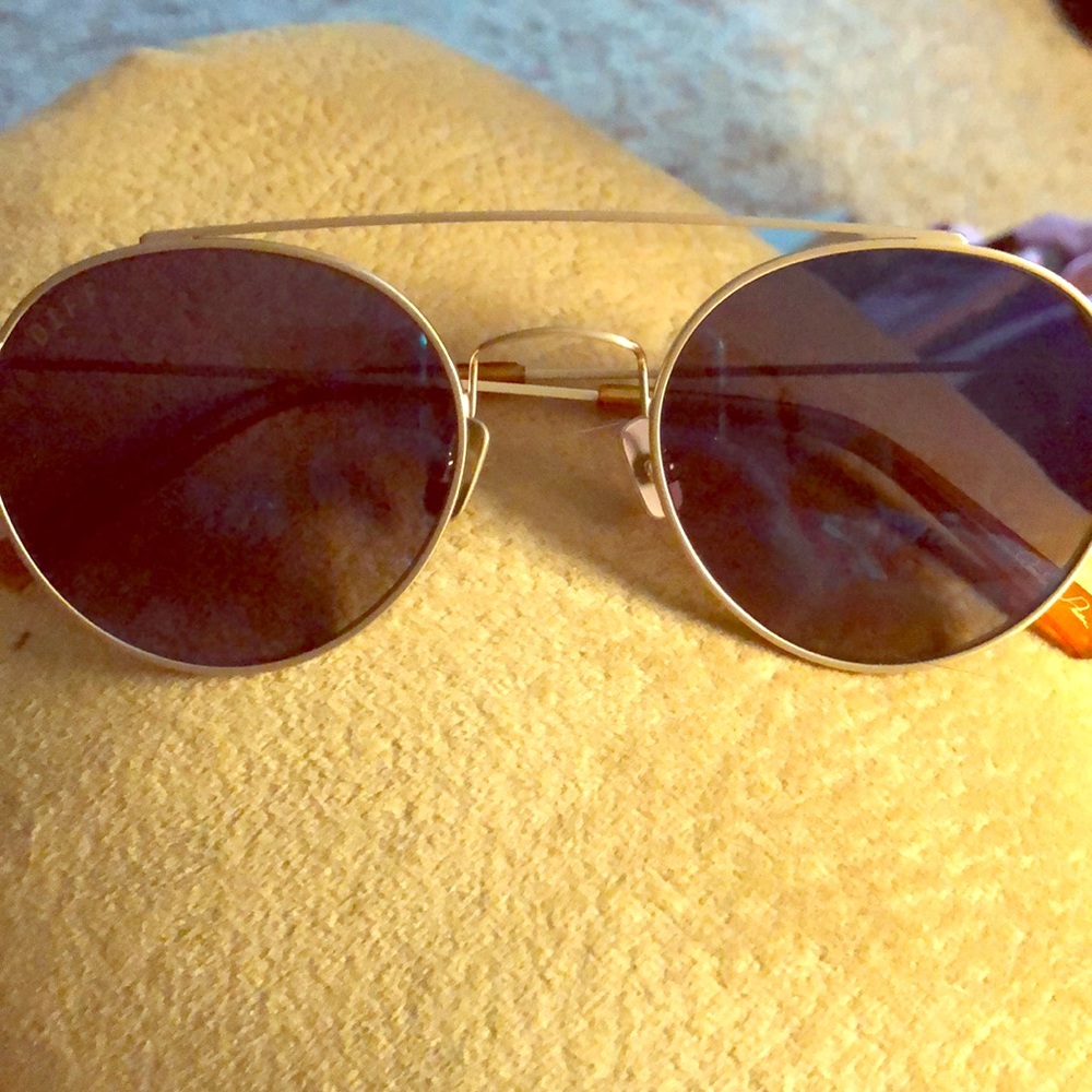 Diff Skye Jessie James Decker sunglasses NWOT